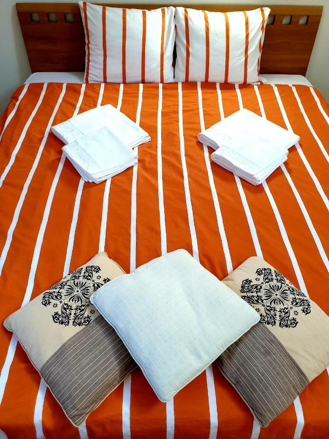 Exceptional Uzupis Bridge 3 Bedroom Apartment Вилнюс Екстериор снимка