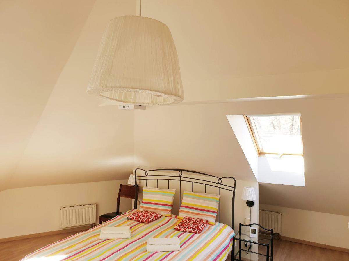 Exceptional Uzupis Bridge 3 Bedroom Apartment Вилнюс Екстериор снимка