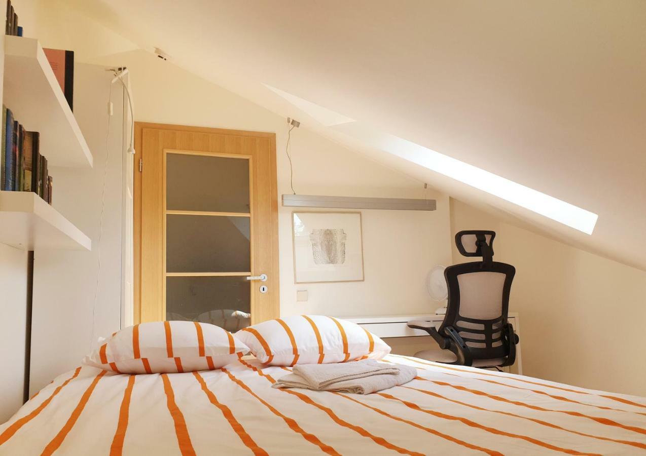 Exceptional Uzupis Bridge 3 Bedroom Apartment Вилнюс Екстериор снимка